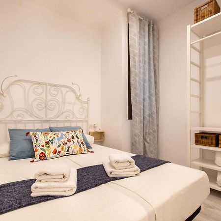 Pere Serafi 2 Bedroom Apartment Барселона Екстер'єр фото