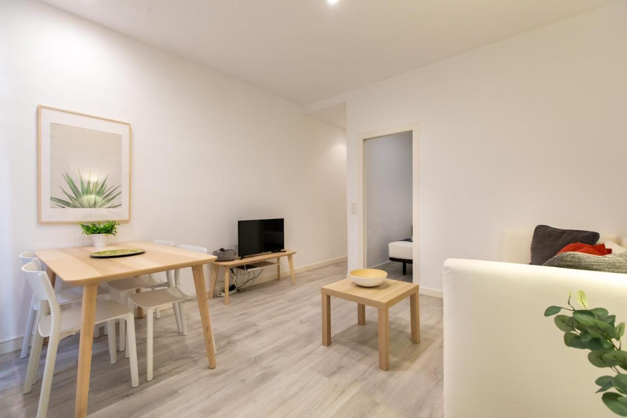Pere Serafi 2 Bedroom Apartment Барселона Екстер'єр фото