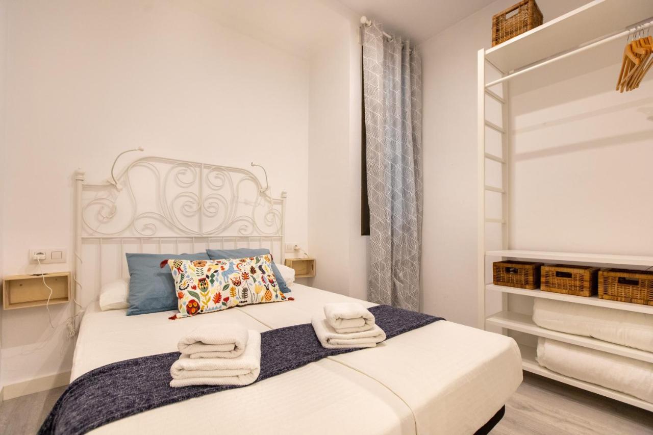 Pere Serafi 2 Bedroom Apartment Барселона Екстер'єр фото