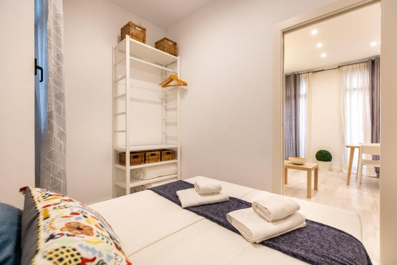 Pere Serafi 2 Bedroom Apartment Барселона Екстер'єр фото