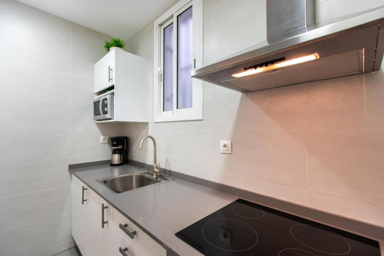 Pere Serafi 2 Bedroom Apartment Барселона Екстер'єр фото