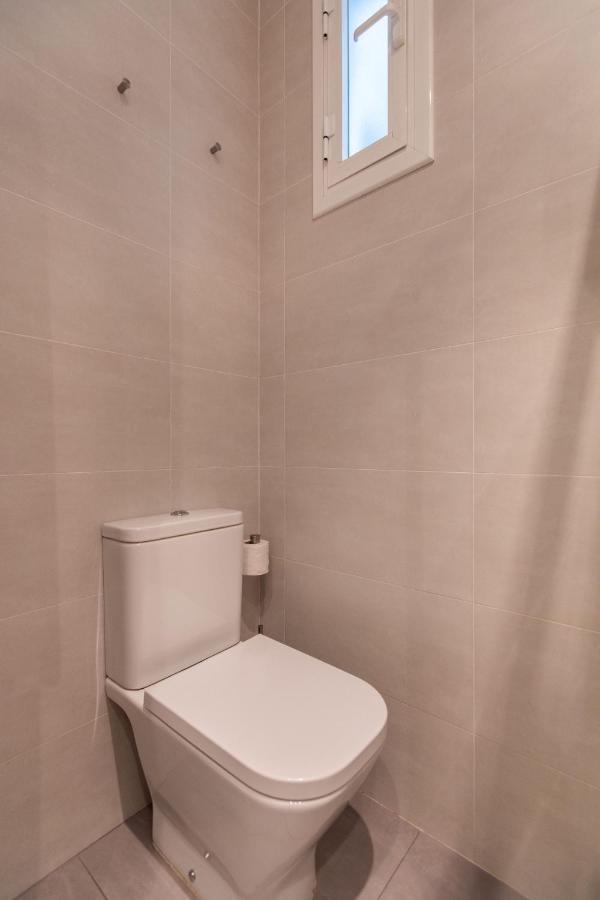 Pere Serafi 2 Bedroom Apartment Барселона Екстер'єр фото