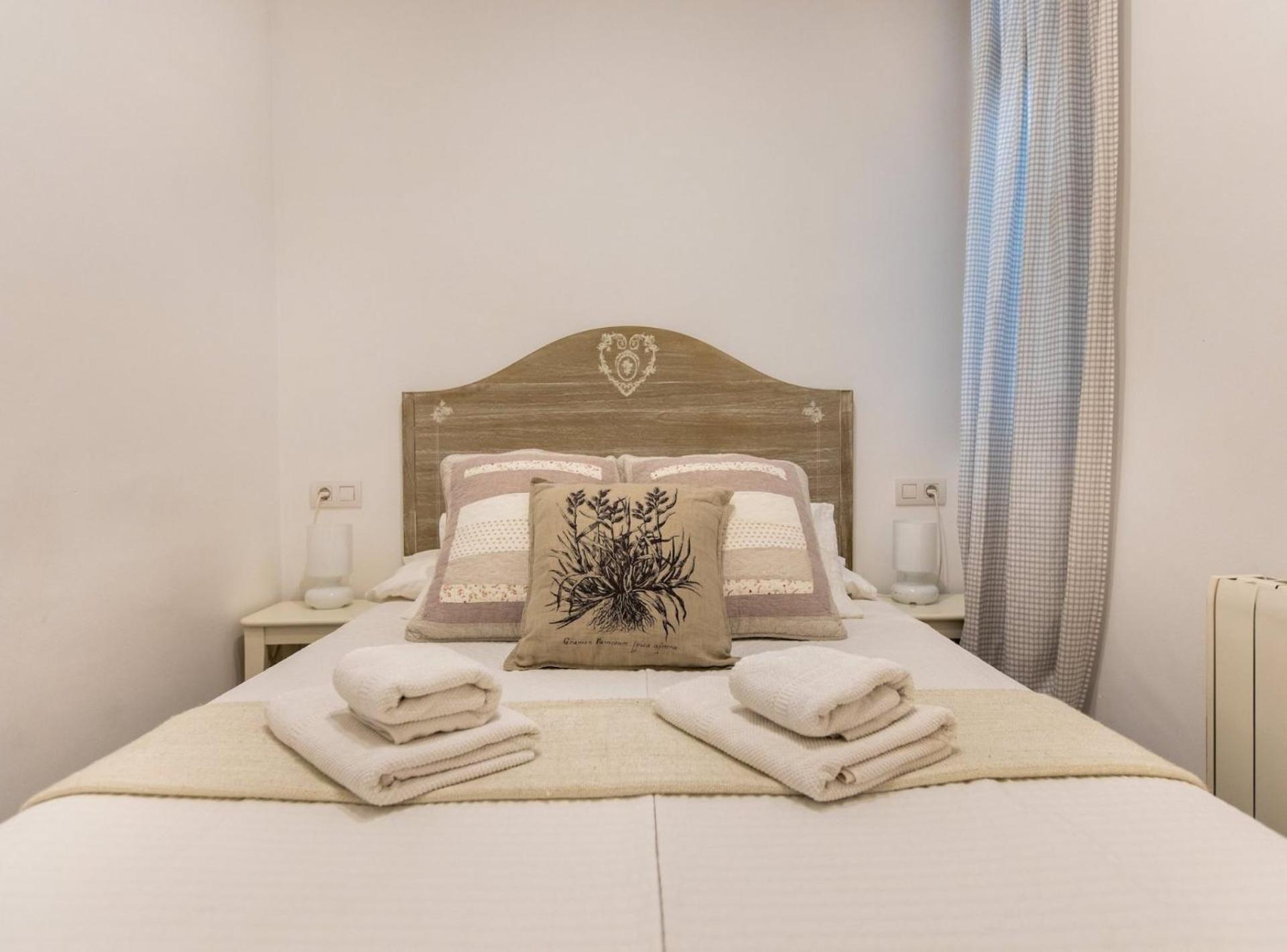 Pere Serafi 2 Bedroom Apartment Барселона Екстер'єр фото
